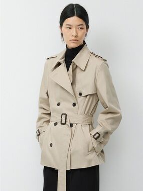 NWT - Aritzia The Finch Short Trench Coat - City Twill - Marcona Beige - Medium